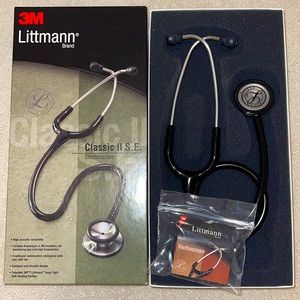 3M Littmann II S.E. Stethoscope. Black Tubing. New.